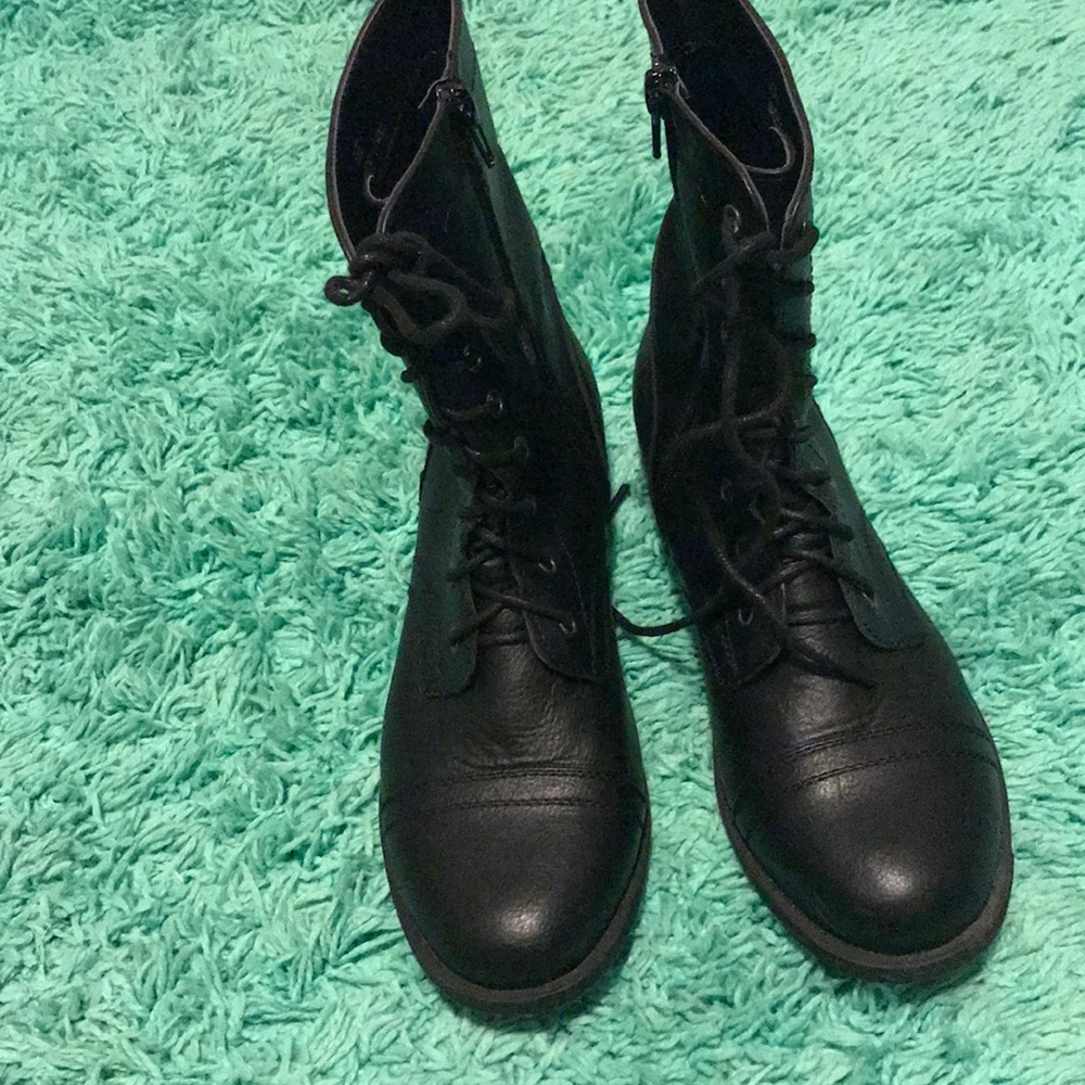 Black boots